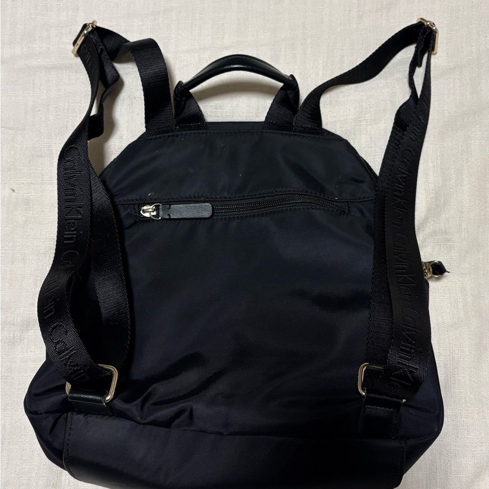 Calvin Klein backpack purse - Picture 3 of 4